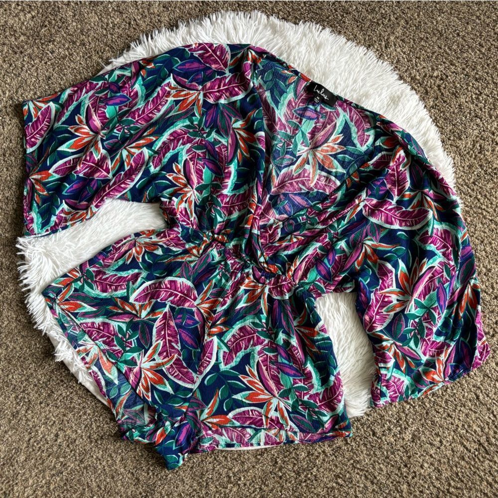 Lulus Shorts Romper Flowy Lightweight‎ Stretchy Multicolor Womens Size Medium